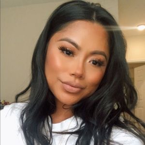 Meet your Posher, Zaira